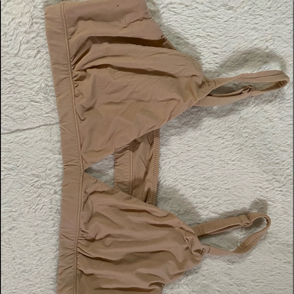 Skims triangle bra nude